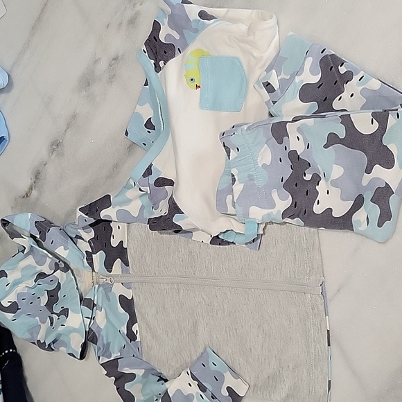 Baby Boys Outfit Bundle - 3 Outfits- Size 6-9 Months - Picture 6 of 6
